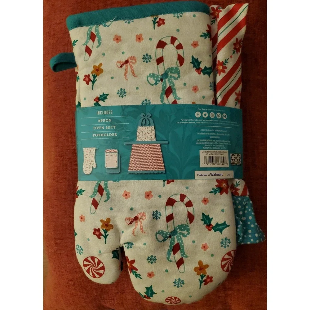 New! Pioneer Woman‎ Christmas Kitchen Apron 3-pc Gift Set Oven Mitt Potholder